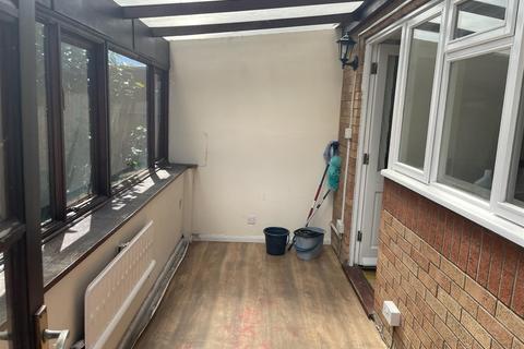 22 Burnet Close, Hamilton, Leicester, LE5 1TQ