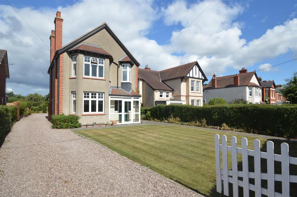 96 Lyth Hill Road, Bayston Hill, Shrewsbury SY3 0EZ 4 bed detached