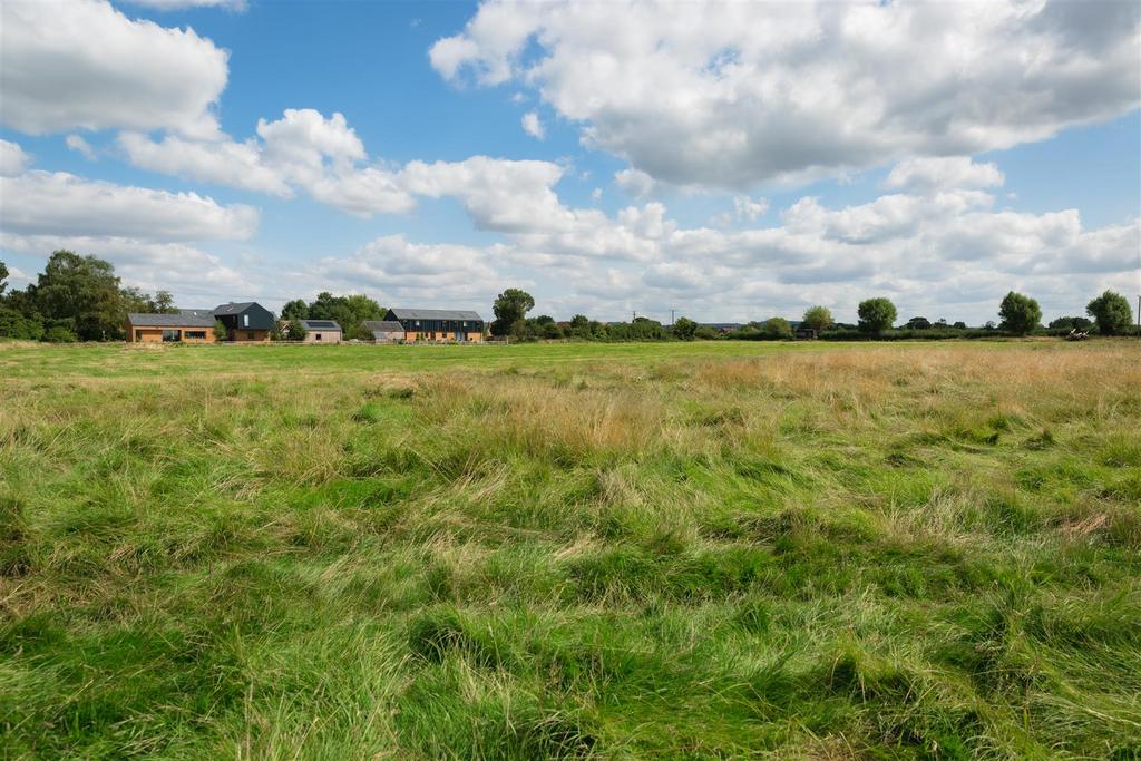 Long Marston - Countryside Views-3.jpg