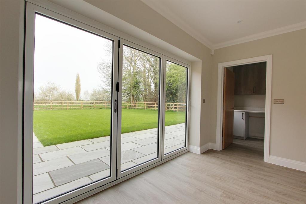 Bi folds.jpg