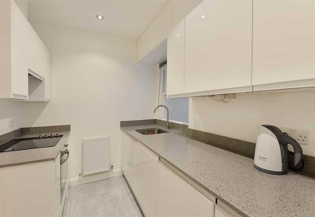 Abbey Road, London 2 bed apartment £2,817 pcm (£650 pw)