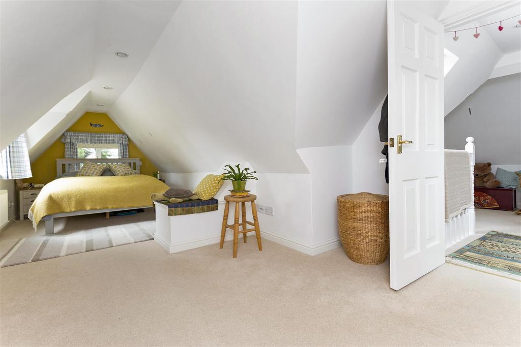 Pinfarthings, Amberley, Stroud 5 bed detached house £950,000
