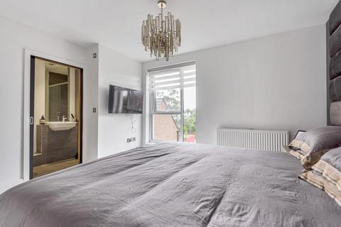 12 Chaddock Hall Drive, Worsley, Manchester, M28 1FD