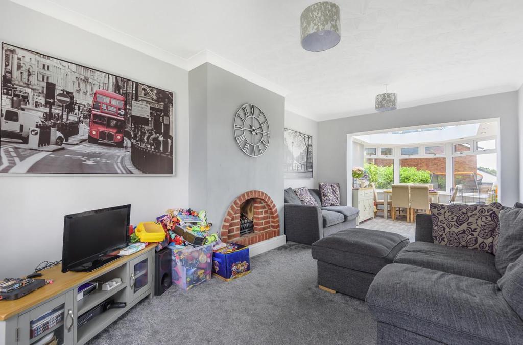 Manchester Road, Astley, Tyldesley, Manchester, M29 7DZ 3 bed semi