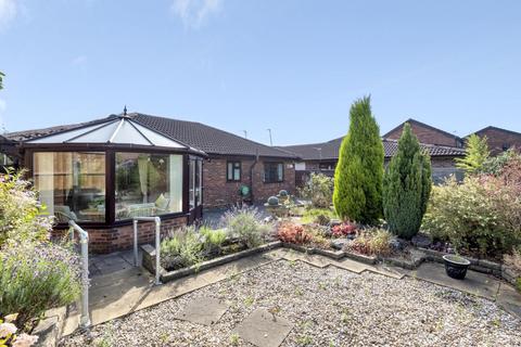 8 Eden Vale, Worsley, Manchester, M28 1YR