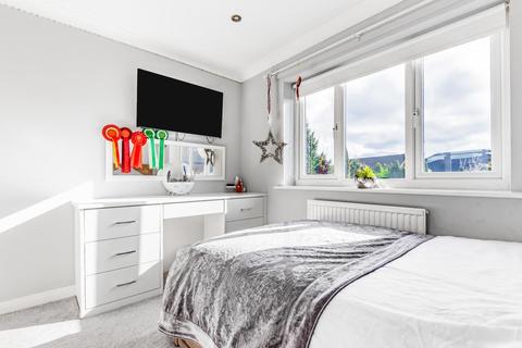 39 Eden Vale, Worsley, Manchester, M28 1YR