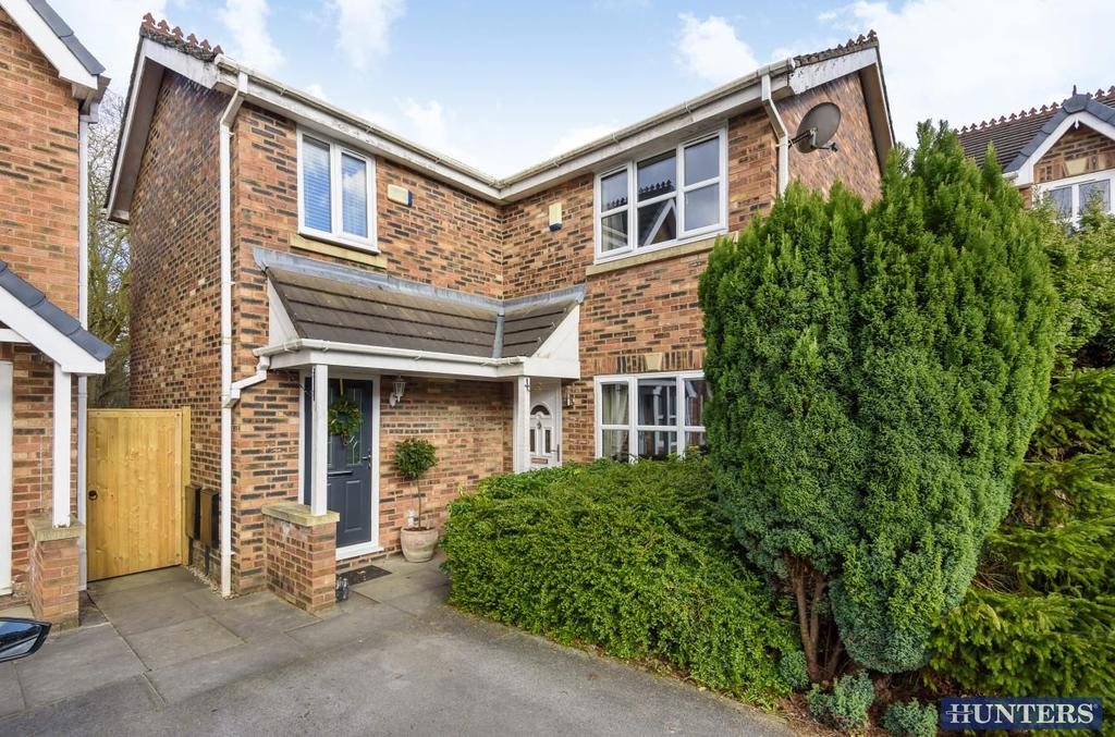 Meremanor, Worsley, Manchester, Greater Manchester 2 bed semidetached house £155,000