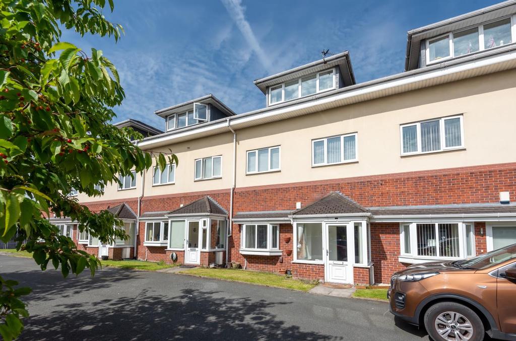 St Michaels Court, Moss Lane, Swinton Manchester, M27 9RQ 2 bed flat