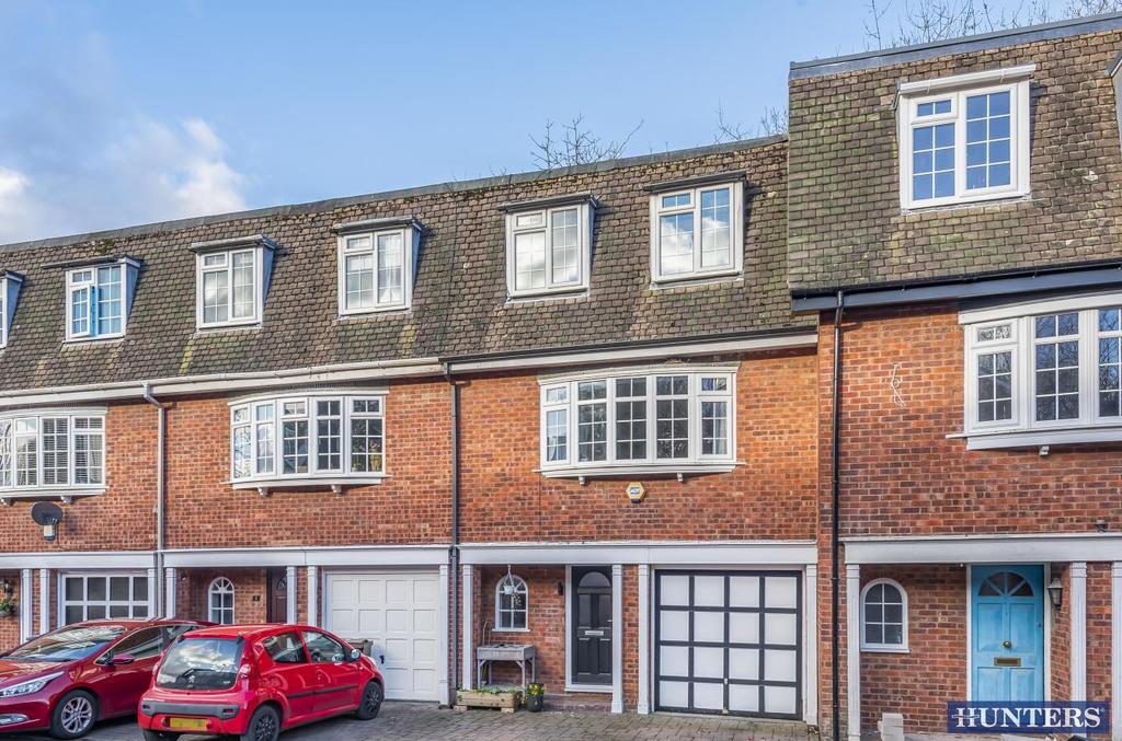 Woodlea, Worsley, Manchester, Greater Manchester 3 bed terraced house