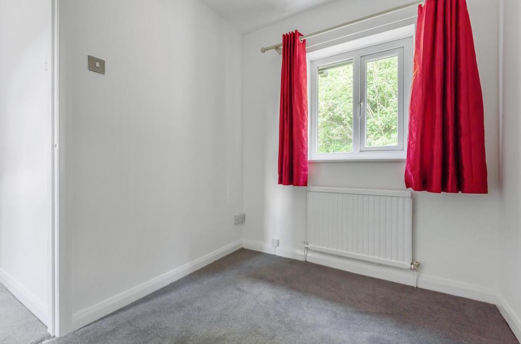 Ridingfold Lane, Worsley, Manchester 3 bed semidetached house £275,000