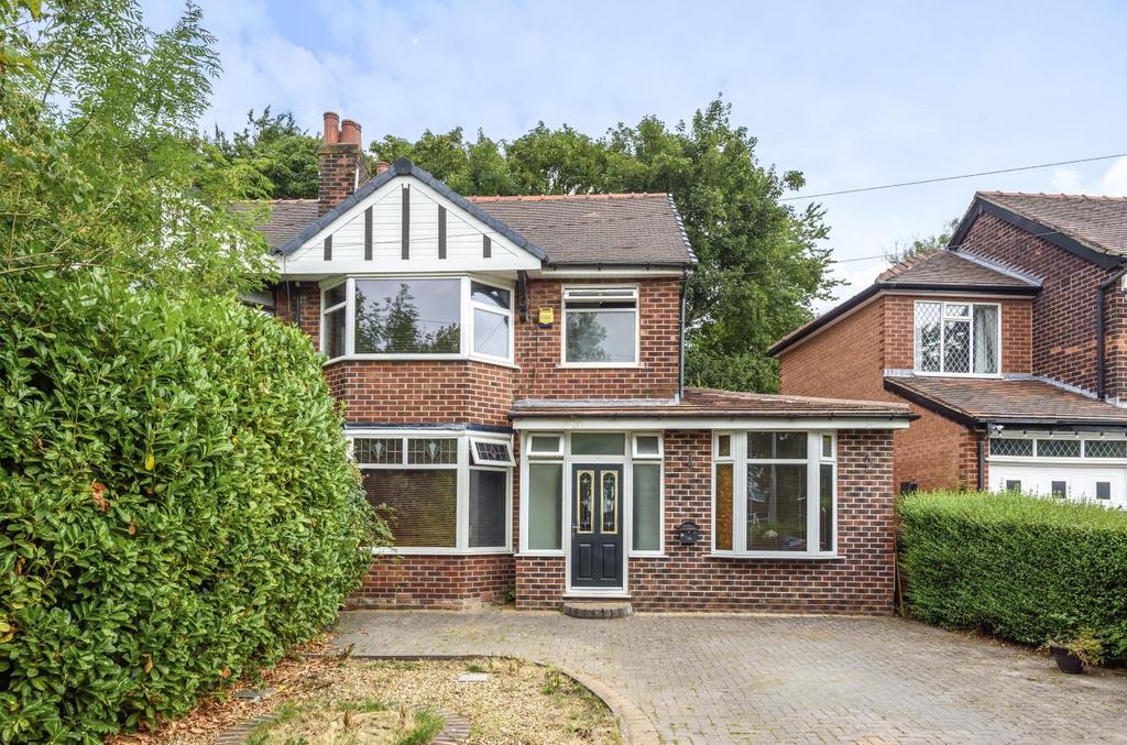 Edge Fold Road, Worsley, Manchester, M28 7QF 3 bed semidetached house for sale £425,000
