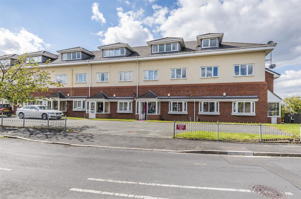 St. Michaels Court, Moss Lane, Swinton, Manchester 2 bed apartment £