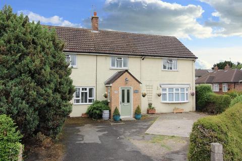 27 Bean Close, Great Chart, Ashford, TN23 3BG