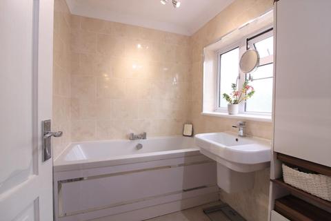 27 Bean Close, Great Chart, Ashford, TN23 3BG