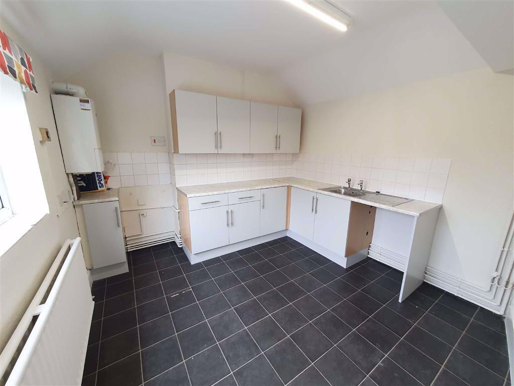 Salop Road, Welshpool, SY21 2 bed apartment £595 pcm (£137 pw)