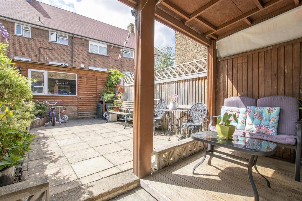 Churchbury Road, Enfield 2 bed terraced house £465,000