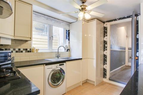 31 Burlington Road, London, N17 9UH