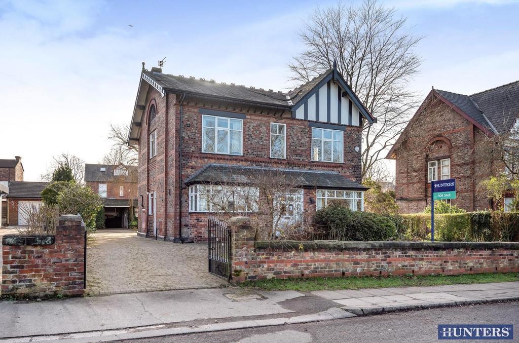 Brackley Road, Monton, Manchester 6 bed detached house £995,000