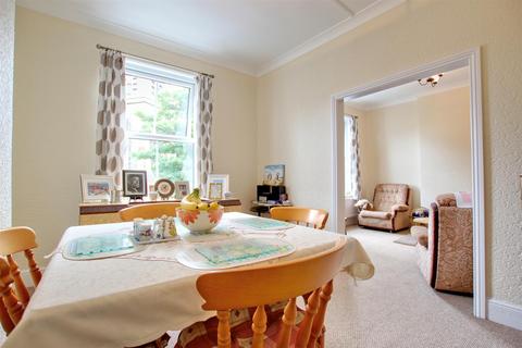 3a Cliff Road, Hornsea, HU18 1LL