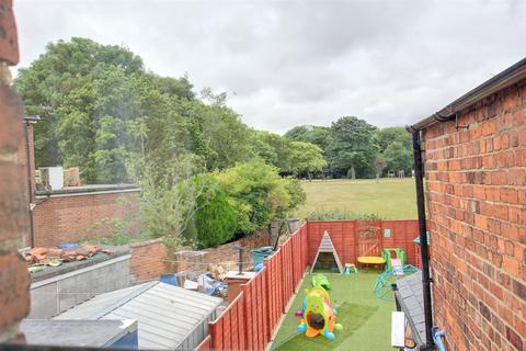 3a Cliff Road, Hornsea, HU18 1LL