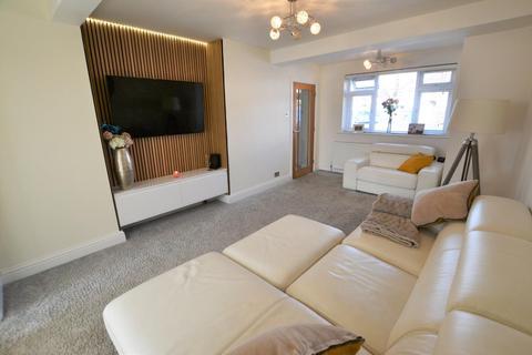 3 bedroom end of terrace house for sale - Headley Park Avenue, Headley Park, Bristol,