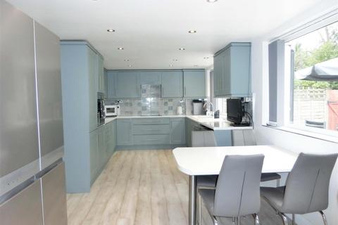 37 Barkers Lane, Wythall, Birmingham, B47 6BY