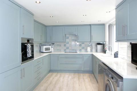 37 Barkers Lane, Wythall, Birmingham, B47 6BY
