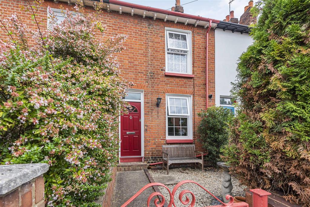 Princes Street, Reading 2 bed terraced house for sale £375,000