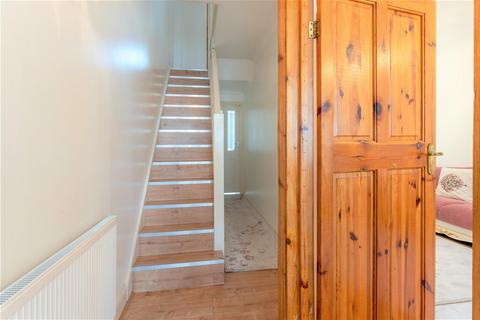 77 Dunedin Road, London, E10 5NJ