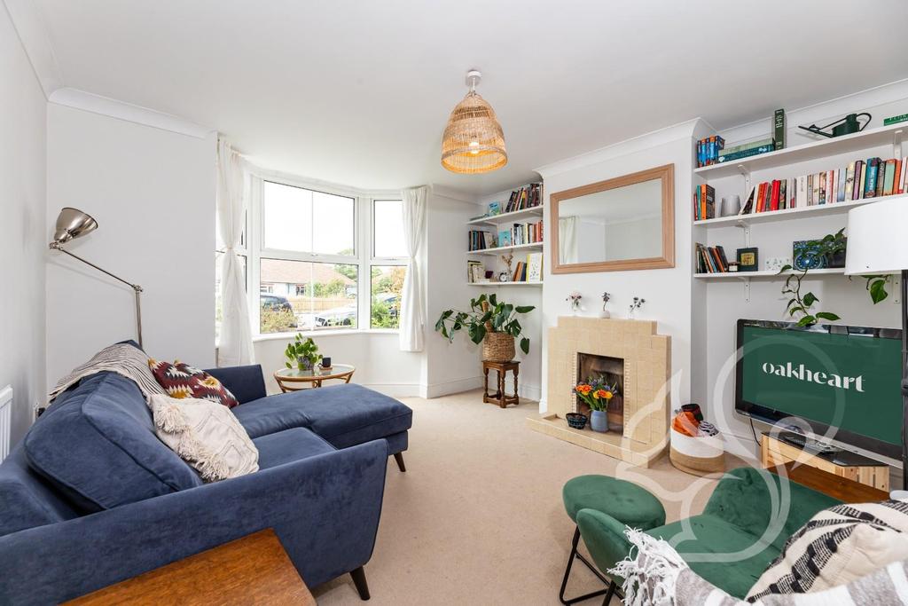 Brantham Hill, Brantham, Manningtree 2 bed semidetached house £280,000