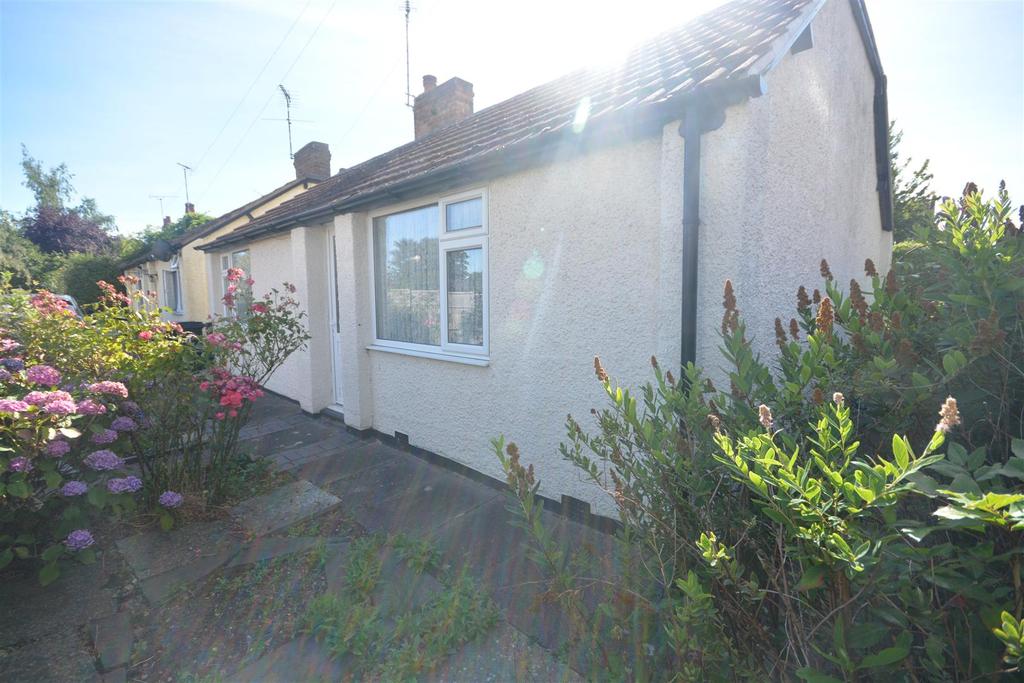 The Bungalows, Bulkington Road 2 bed detached bungalow £220,000