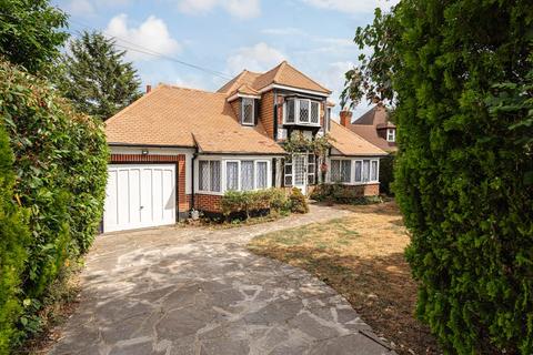 Beggars Roost Tattenham Crescent, Epsom, KT18 5NU