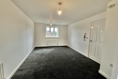 2 bedroom flat to rent - Landfall Drive, Hebburn