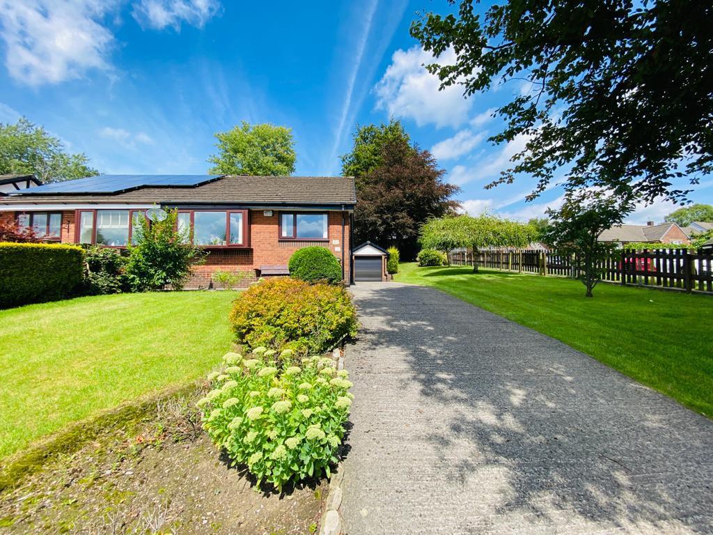 Lupin Close, Accrington 2 bed semidetached bungalow £165,000