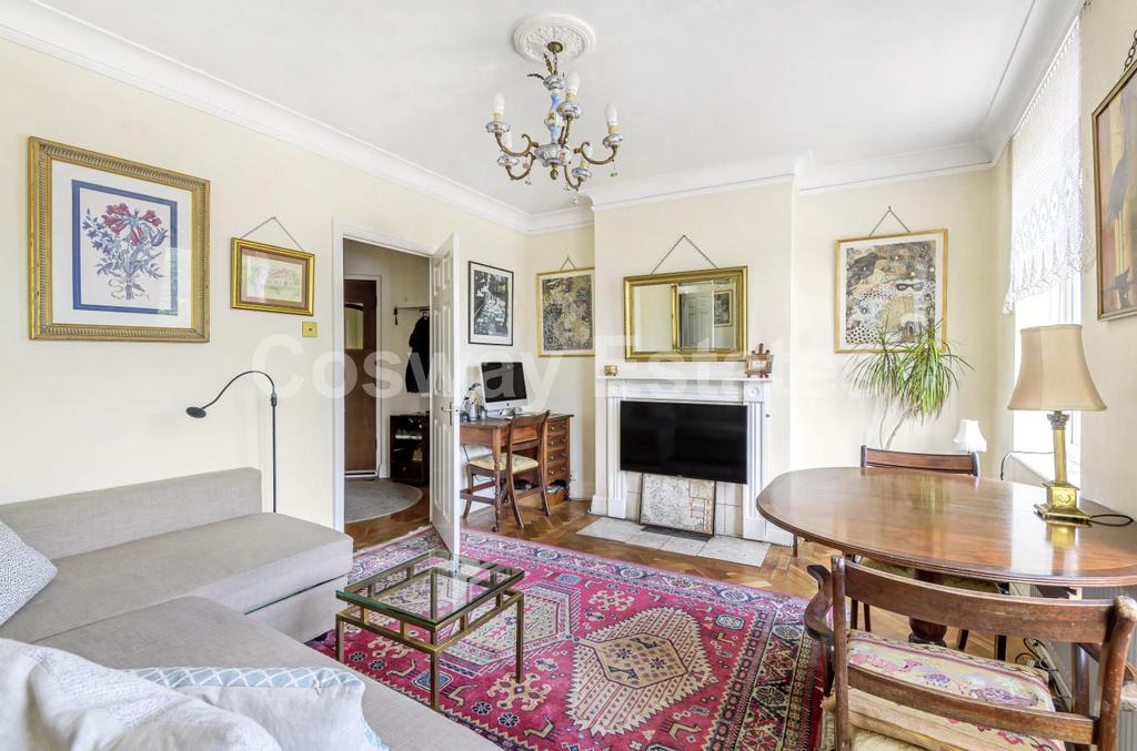 Clarence Court, Mill Hill, London 2 bed apartment £400,000