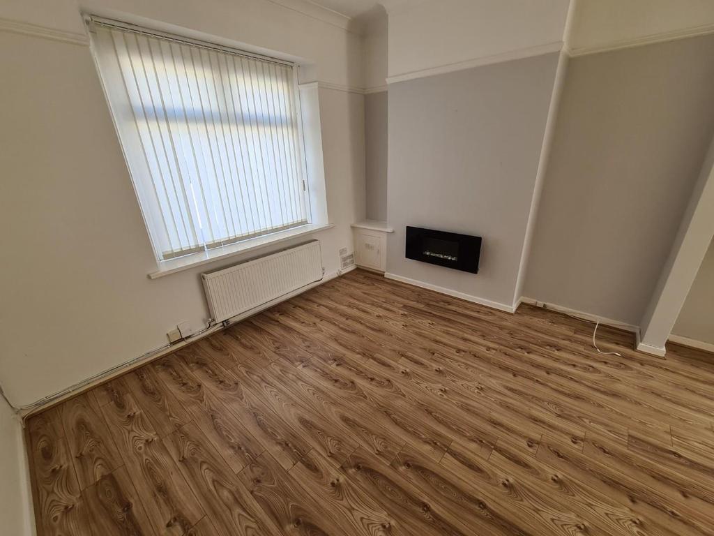 Plassey Street, Penarth 4 bed house £1,400 pcm (£323 pw)