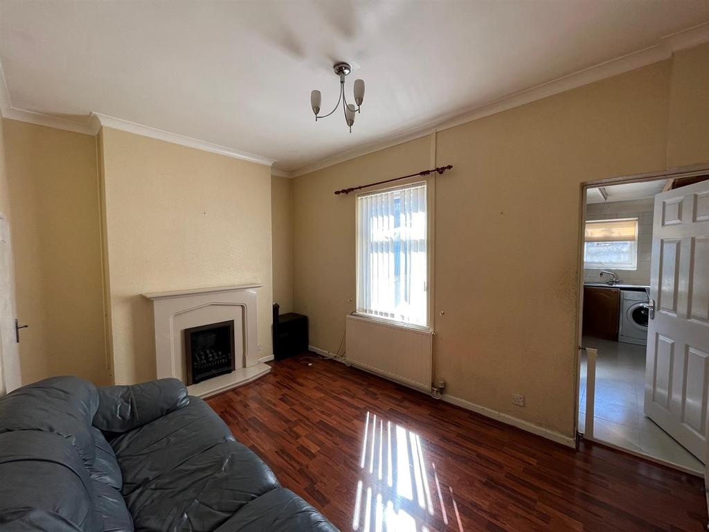 Bristol Street, Newport 2 bed terraced house £130,000
