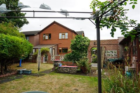 4 bedroom detached house for sale - New Street, Bentley, Doncaster