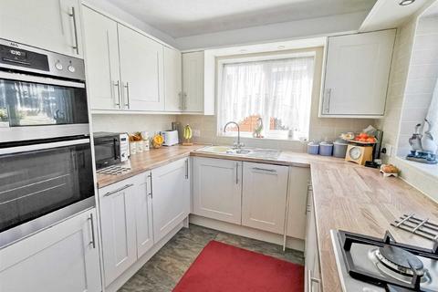 47 Broadlands, Thundersley, Benfleet, SS7 3BD