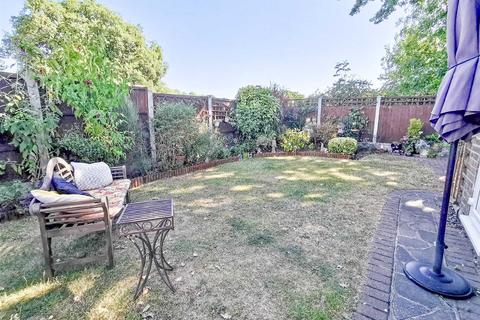 47 Broadlands, Thundersley, Benfleet, SS7 3BD