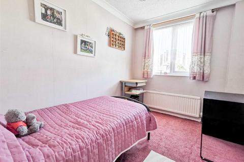 47 Broadlands, Thundersley, Benfleet, SS7 3BD