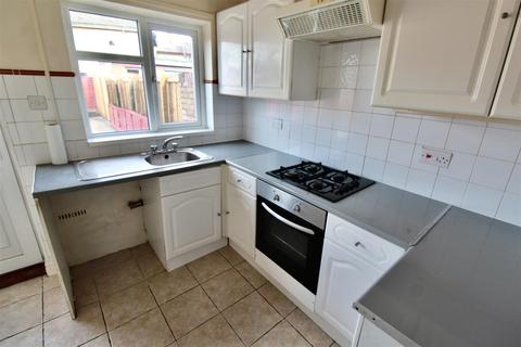 3 bedroom end of terrace house to rent - Weighton Grove, Hull
