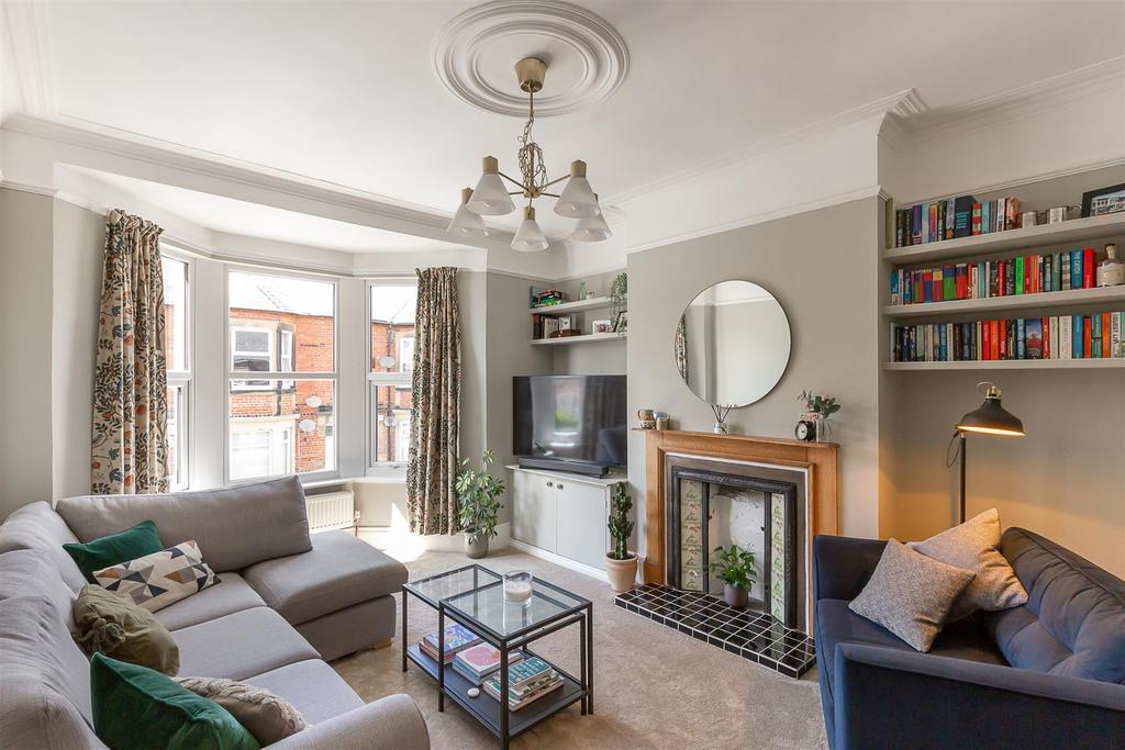 Audley Road, South Gosforth... 2 bed flat £185,000