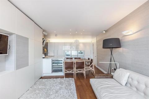 2 bedroom flat for sale, Parliament View Apartments, 1 Albert Embankment, Vauxhall, London SE1