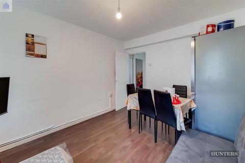 2 bedroom apartment for sale - Russell House, London, E14 6HJ