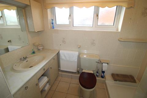 10 Alton Close, Hightown, Liverpool, L38 9GE