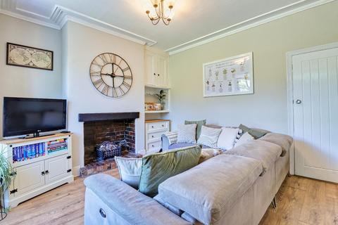 28 Back Lane, Horsforth, Leeds, LS18 4RF