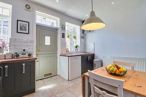 28 Back Lane, Horsforth, Leeds, LS18 4RF