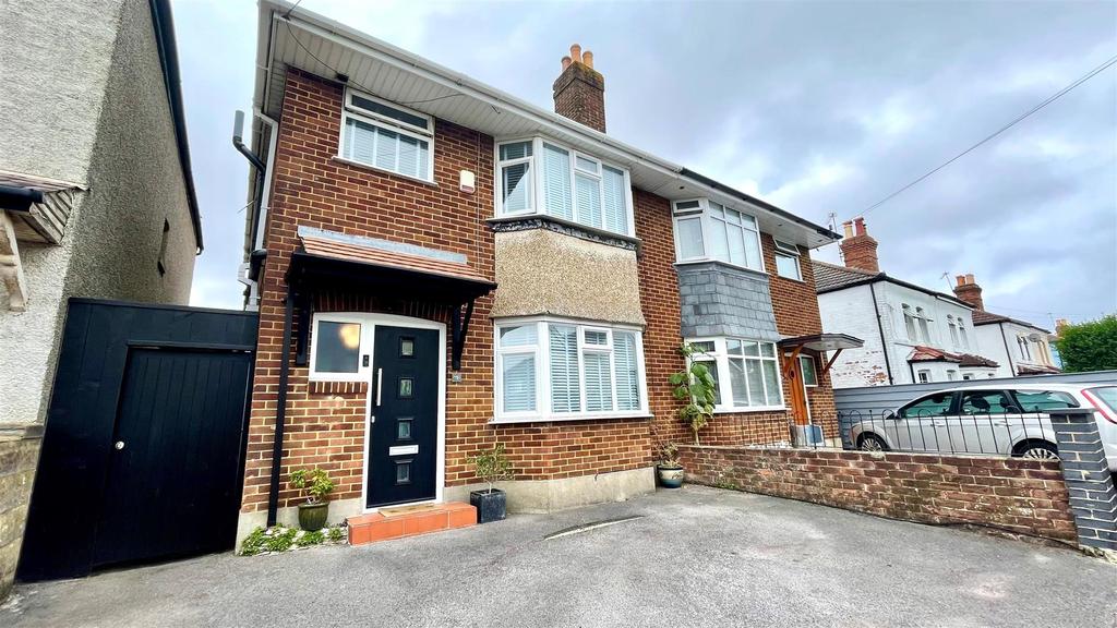Stewart Road, Bournemouth 3 bed semidetached house £375,000