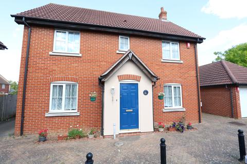 4 bedroom detached house for sale - Mary Rose Close, Chafford Hundred